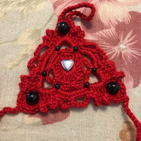 “Faith” Crochet Barefoot Sandals/Hand Accessory - Picture 4 of 4